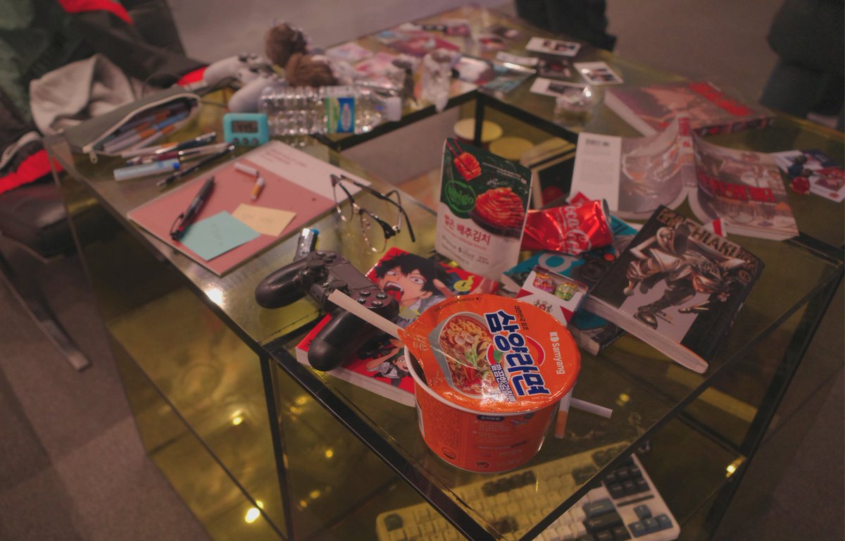 Fujyoshi___00's tweet photo. #GAME_OVER_ROUND1

이정도로 캐해잘된 cp카페 최근에 본적이 없었음 카페에서 나오던 노래도 그렇고 하필 또 위치마저 약간 반지하느낌....? 너무 조아서 혼자 과몰입하고 왔다네요 이정도로 신경쓴 느낌 팍팍나는 cp카페라니 운영진님들 진짜로 고생 많으셨고요 다음에는 꼭 수요조사 선예매 참여하 https://t.co/V8VF1flMMz