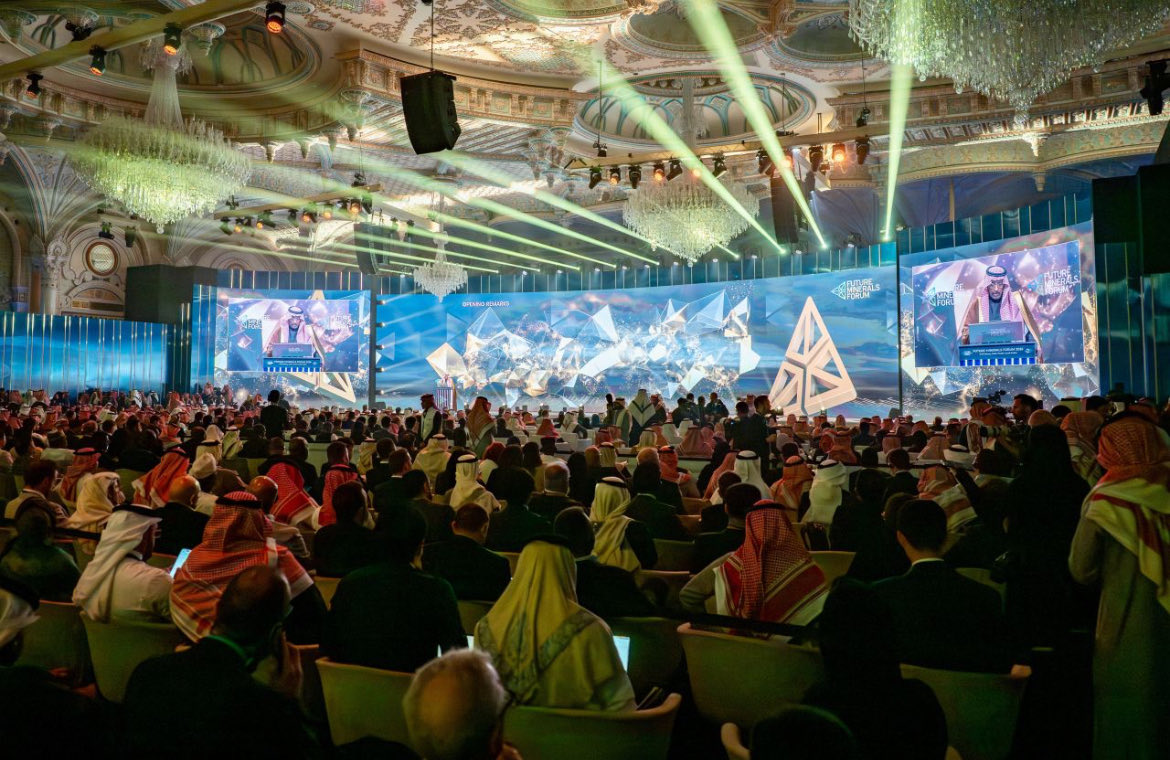 m__a135's tweet photo. النسخة الخامسة من مؤتمر التعدين الدولي كانت مدعاة للفخر،
نجاحات كبيرة ورسالة واضحة بأن قطاع التعدين دخل مرحلة التنفيذ وصناعة الأثر.

مؤتمر ناضج يعكس مستقبل المعادن والتعدين في المملكة 🇸🇦
القادم أكبر بإذن الله.

#FutureMineralsForum
#FMF2026
#التعدين
#معادن https://t.co/mZJtnWLAtM