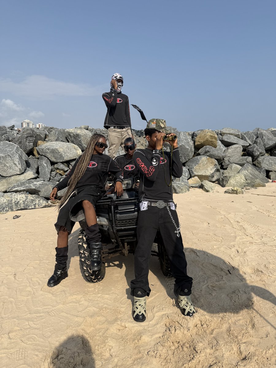 𝙨𝙪𝙥𝙖𝙨𝙤𝙡𝙙𝙞𝙚𝙧 🪖 tweet media