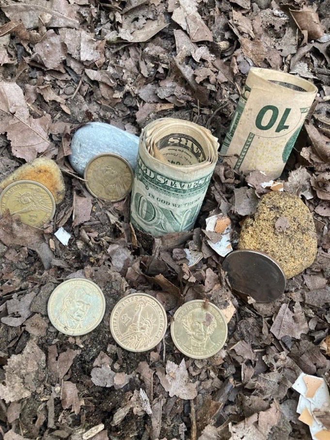 chakidbest29's tweet photo. Money is coming in from unexpected places. https://t.co/0xxOgg5wg4