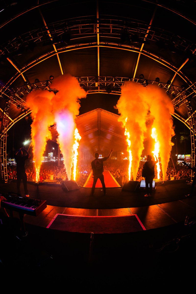 wellribeirofoto's tweet photo. Saudade que eu tava de cair na estrada pra fotografar esse show!!! 
Fazer esse sub pro Lipe no @GustavoPMioto esse final de semana me trouxe boas memórias. https://t.co/fSUEo92oM4