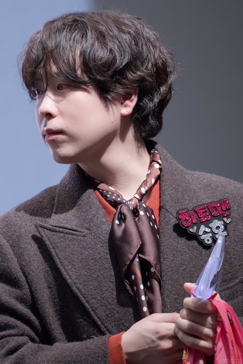 260117 하트맨 무대인사
옆모습
#표지훈 #피오 #PYOJIHOON