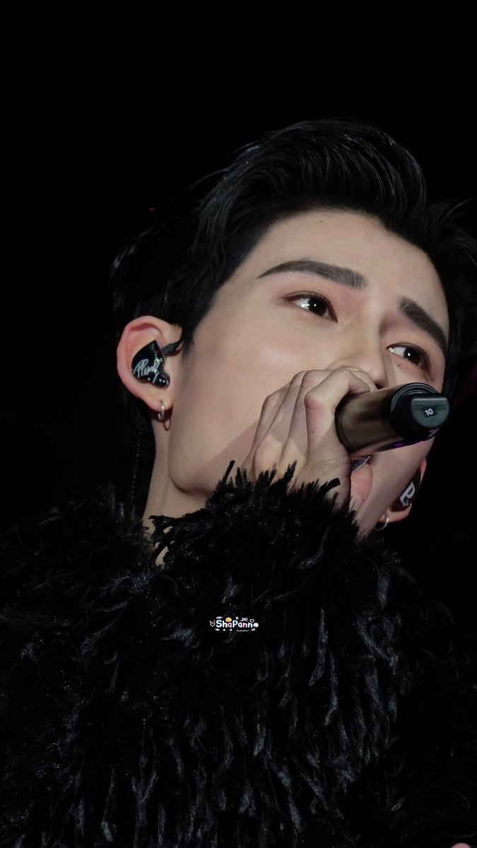 ShaPannnii's tweet image. ถ้าจะใกล้ขนาดนี้ รูขุมขนอยู่ไหนว๊าาาา ค่ตจะใสสสสสสสสสสกริ๊ง ค่ตหล่อออออออออออ

#MeAndTheeSeriesAfterParty