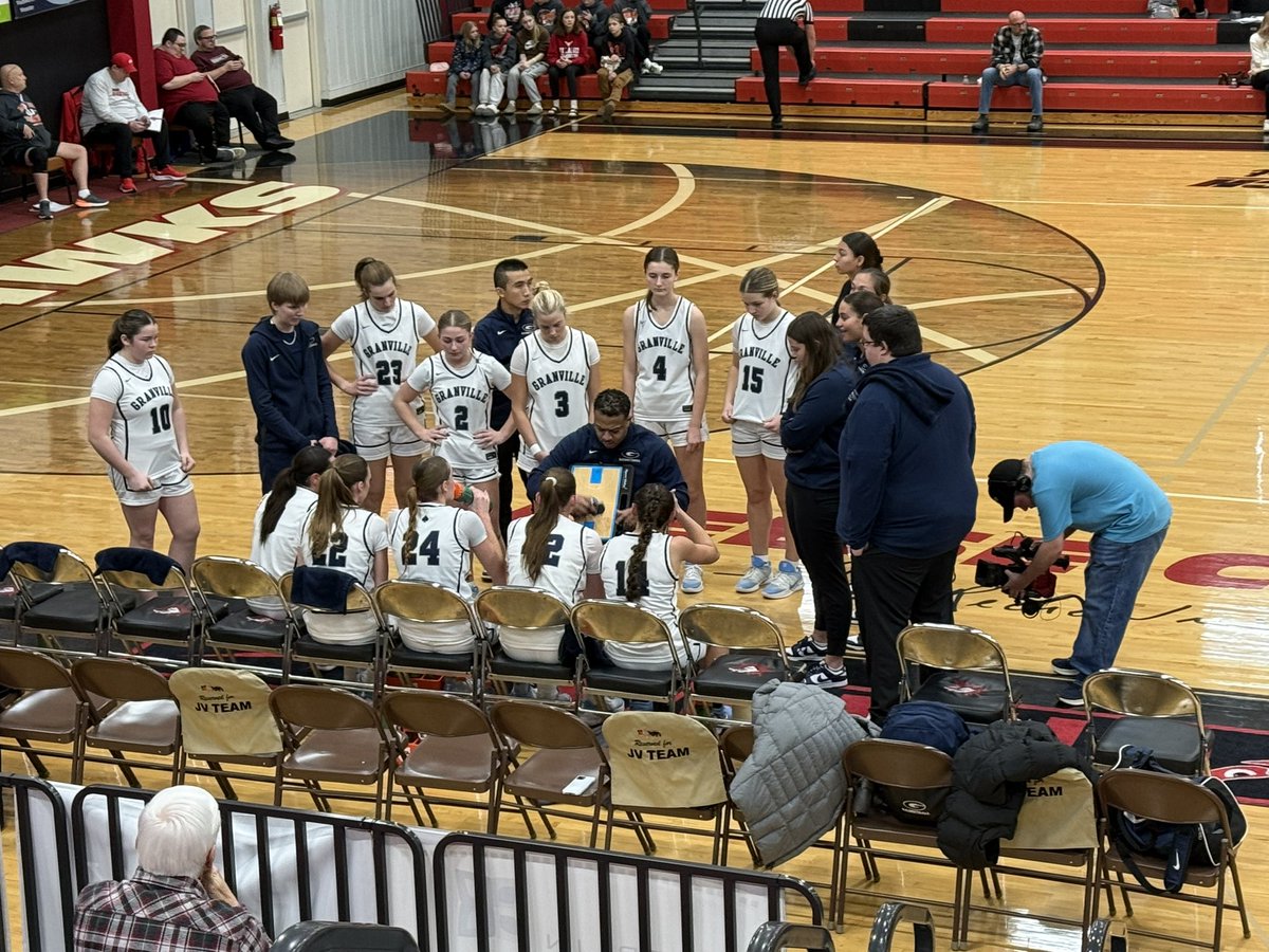 beachtheteacher's tweet image. @BlueAcesBball is so fortunate to be led by Coach. #BlueAces