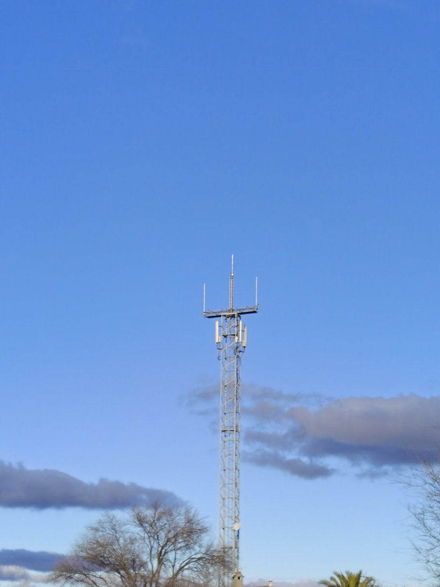 ¿Sabéis esta antena para qué tipo de uso puede ser?.
<a href="/ruqui05/">Jordan Ruqui</a> <a href="/RadioHacking/">David Marugán</a>