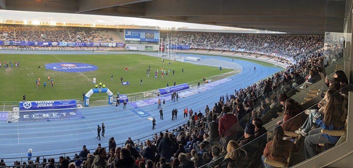 ⚽️🏟️ Así se encuentra Chapín antes del inicio del encuentro.

#XerezÁguilas 
<a href="/XerezCD_OFICIAL/">Xerez Club Deportivo</a>