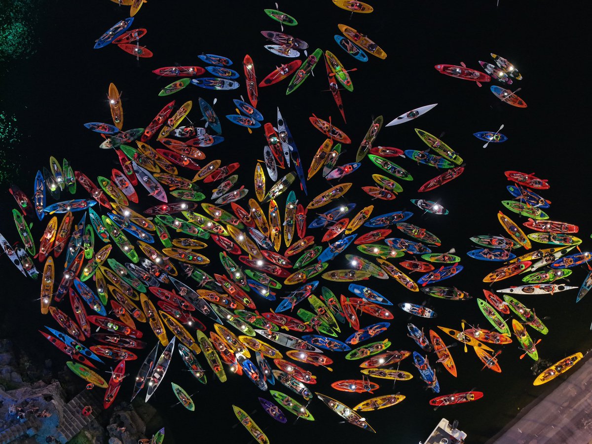 MuniEmbalse's tweet image. 11 años remando bajo las estrellas. 🌙🚣‍♀️

Embalse volvió a vivir una noche única en el lago. 

🙌 ¡Gracias por ser parte!