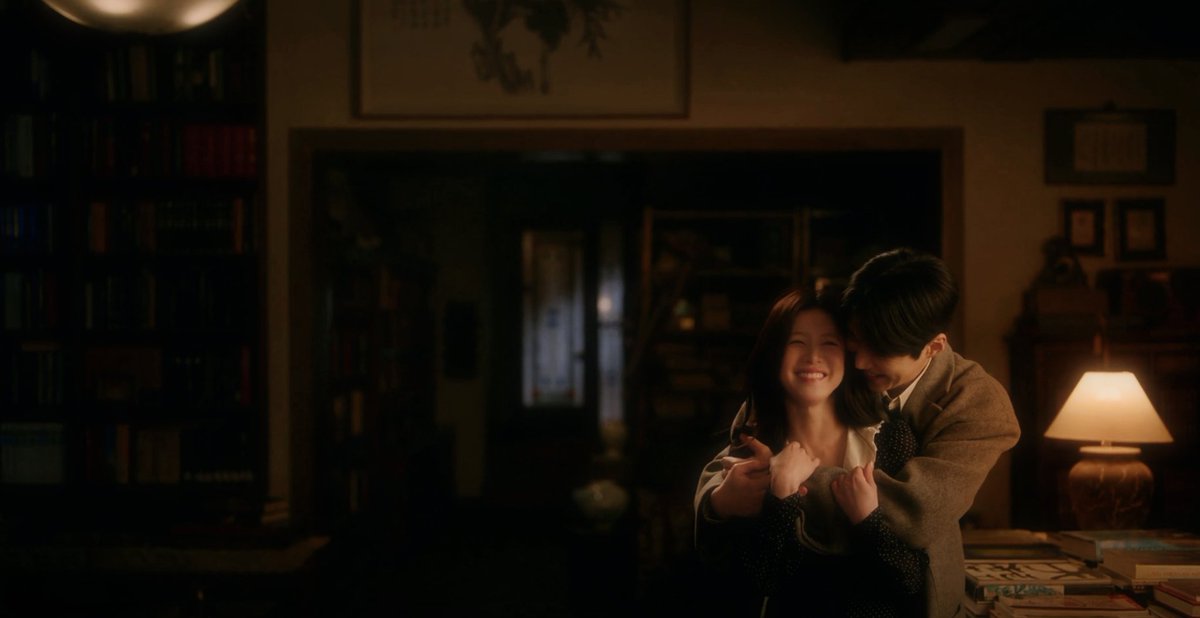 _convivialite's tweet image. #CanThisLoveBeTranslated feels like a warm hug to the heart.
The story, the visuals, the chemistry, It’s soft, thoughtful, and painfully beautiful.

They feel like two souls drawn perfectly for each other, like everything they held back finally found its way out 🤎✨️