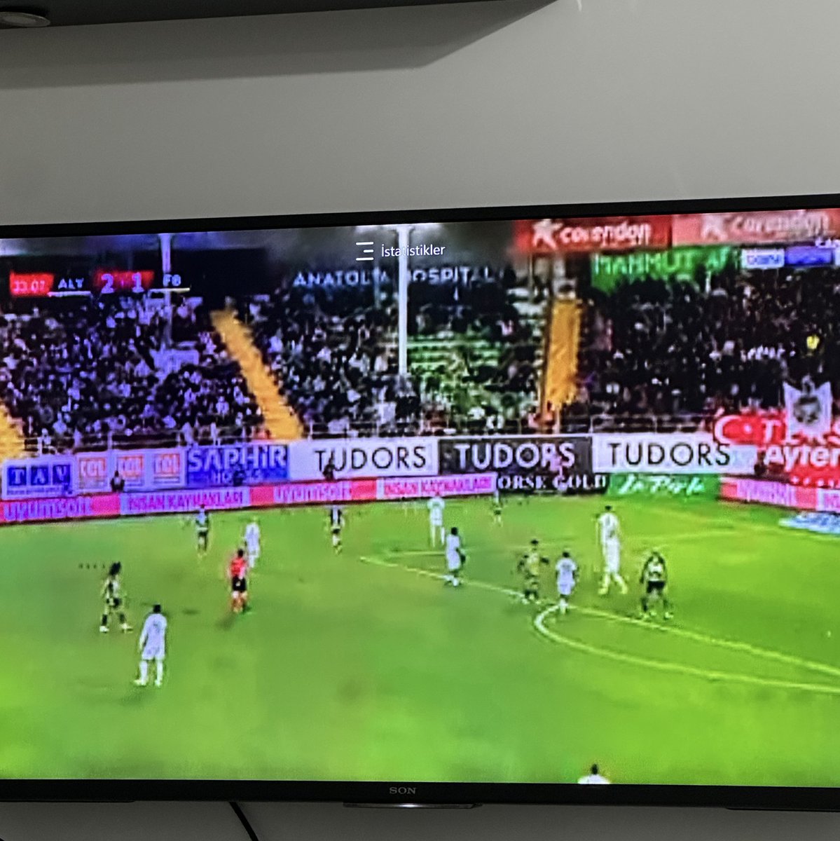 Bilgehanfarukk's tweet photo. @tod_tr @bir1_dost_ Kaçak yayına teşvik ediyorsunuz yayının kalitesi çok kötü her maç aynı sorun https://t.co/9EA2qKkFpD