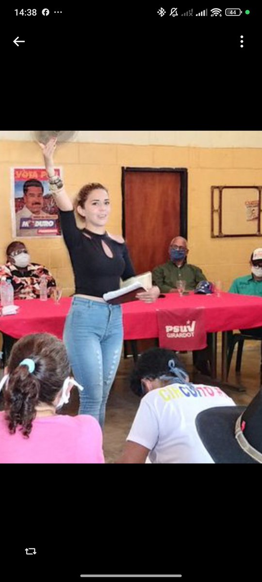 Jmfm26's tweet image. 🚨ÚLTIMO MINUTO 🚨

Señores... Las ratas han empezado a abandonar el barco, tal es el caso de Aurora Paredes Diputada Chavista del PSUV que ahora dice que es de OPOSICIÓN 🙂

Entonces @AuroraNParedes eres chavista o eres opositora ???  Échanos ese cuento pues... Te esperamos 🙂…