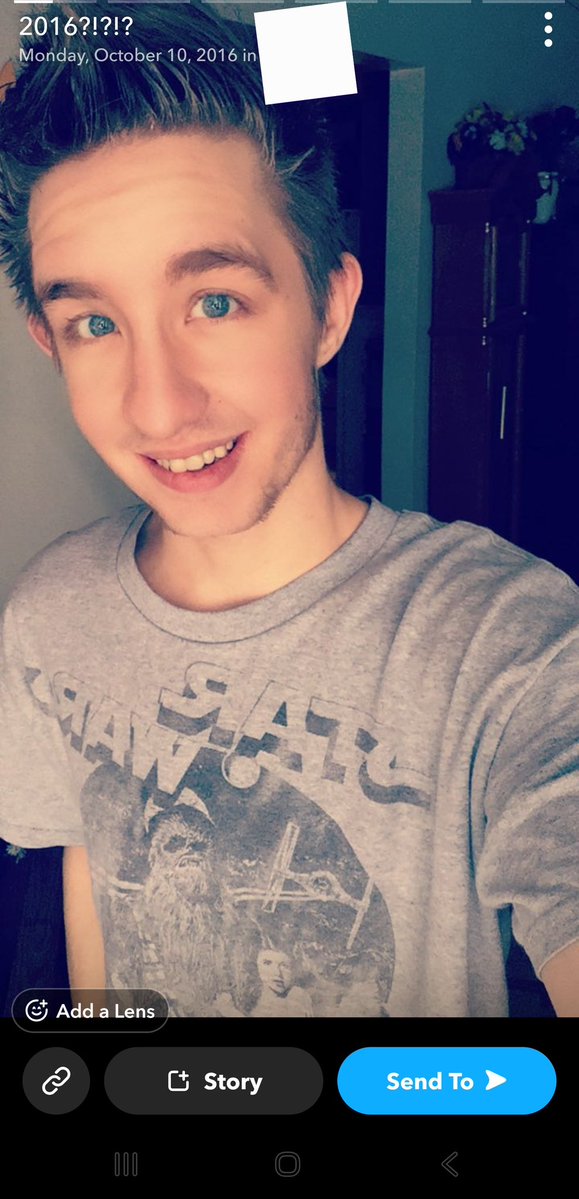 _Corl_'s tweet image. 2016 to currently 
Yep I still kept the fluffy hair.
And still weird