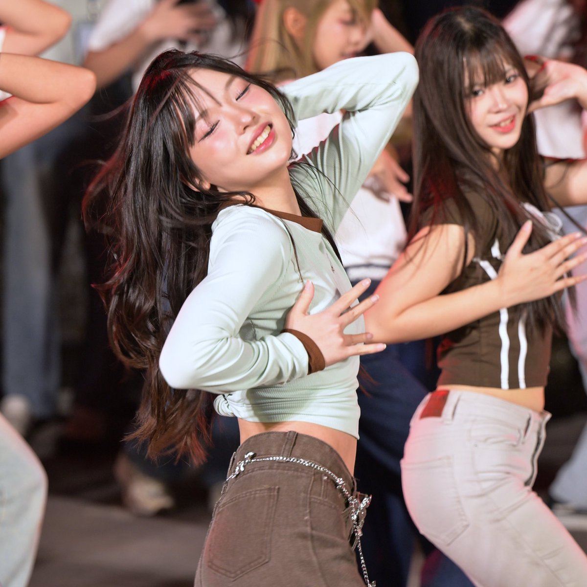 Gunnersblood's tweet photo. นางเตรียน #HipChain มาจากบ้านจ้าาาา
Full Fancam
https://t.co/RX75vPdmpd
#LinglingCGM48 #LingNoiAh #ได้ด้ายไหม_Busking #SYR3N
#CGM48_ได้ด้ายไหม
#CGM4810thSINGLE https://t.co/JSoiWkr9T8