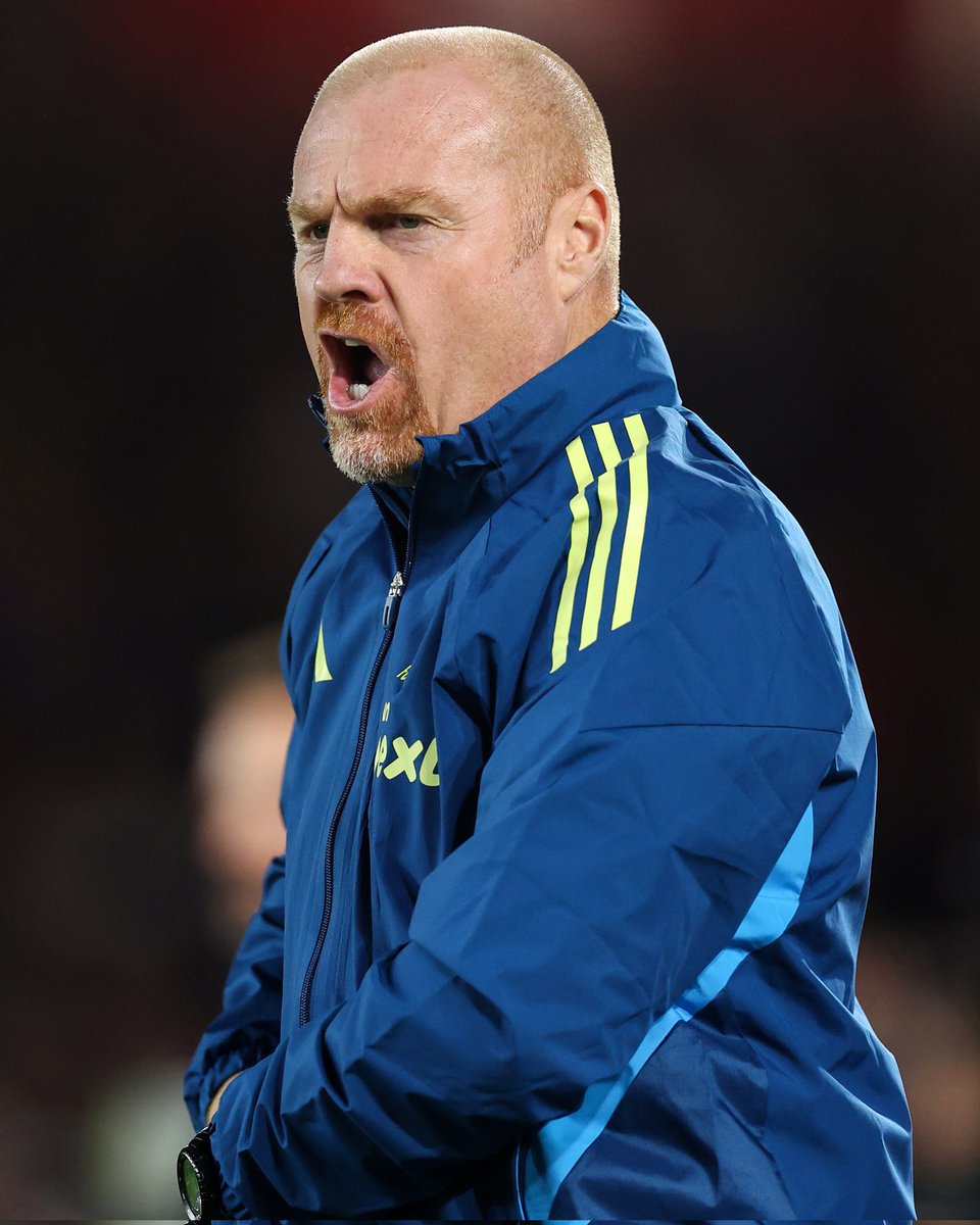 EdUnited18's tweet image. Ginger, bald, beard, daddy, british, coach.
Como la tenga, si a todo.
🤩 #SeanDyche
🔥