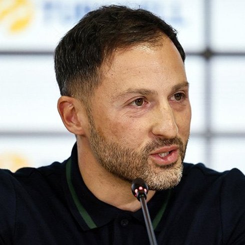 Sol kanadımız otoban oldu hoca, müdahale edecek misin? Jayden-Çağlar’la başlamayıp ölüm kalım maçımızı riske ediyorsun ve ilk yarıdaki oyuna bakılırsa burdan 3 puan çıkma ihtimali yok! Her ölüm kalım maçında bize bunu yaşattığınız için tebrikler! <a href="/Fenerbahce/">Fenerbahçe SK</a> 👍🏻