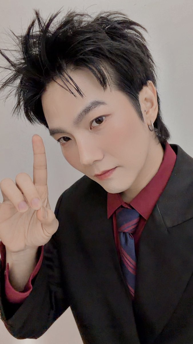 ขอบคุณทีมหน้าจอ 🖥️💪 🙏✨
ขอบคุณลูกค้าที่น่ารัก ที่คอยให้โอกาสกันเสมอ 🤍🥰

และที่ขาดไม่ได้เลยจริงๆ คือแฟนคลับBYLทุกคน 🫶💖
ขอบคุณที่คอยอยู่ข้างๆ กันมาตลอดนะครับ 🥹✨
ทุกกำลังใจ 💌 ทุกข้อความ 💬 ทุกแรงซัพพอร์ต 🙌
เรารับรู้หมดเลย และซึ้งใจมากจริงๆ 🥺🤍