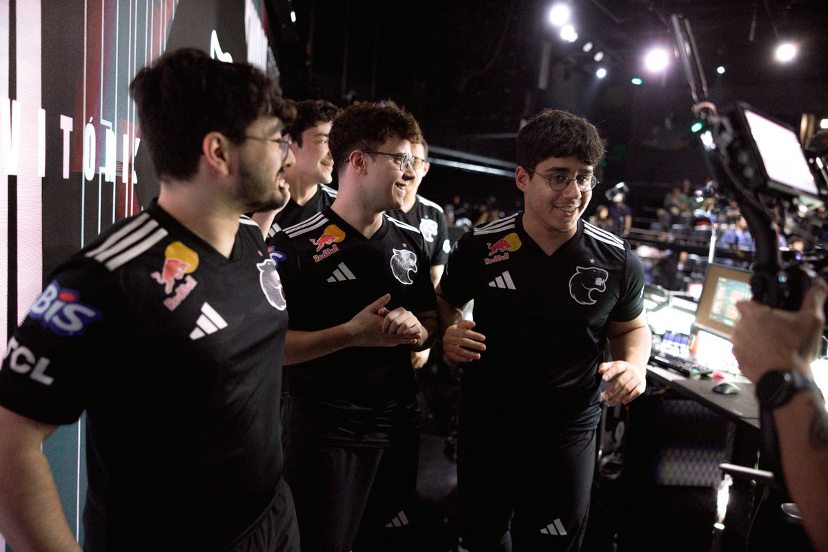 FURIA Tutsz tweet media