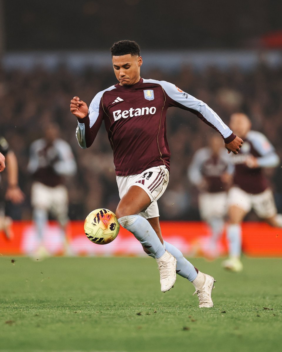 아스톤빌라 경기 장면 이미지