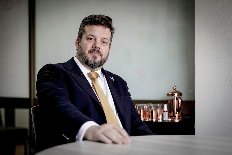 _istlady_'s tweet image. Se nota el miedo en los ataques de los trolls. Saben que Johannes no les debe nada y que no se va a callar ante los pactos con la izquierda o la ONU. Kast eligió a los de siempre; nosotros elegimos ser el muro contra la traición. El tiempo nos dará la razón. 😎
#Kaiser2030 #PNL