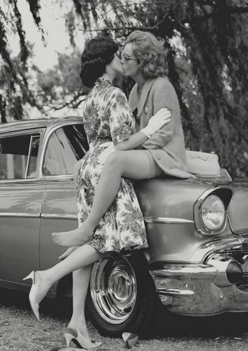 sapphicflix's tweet image. 