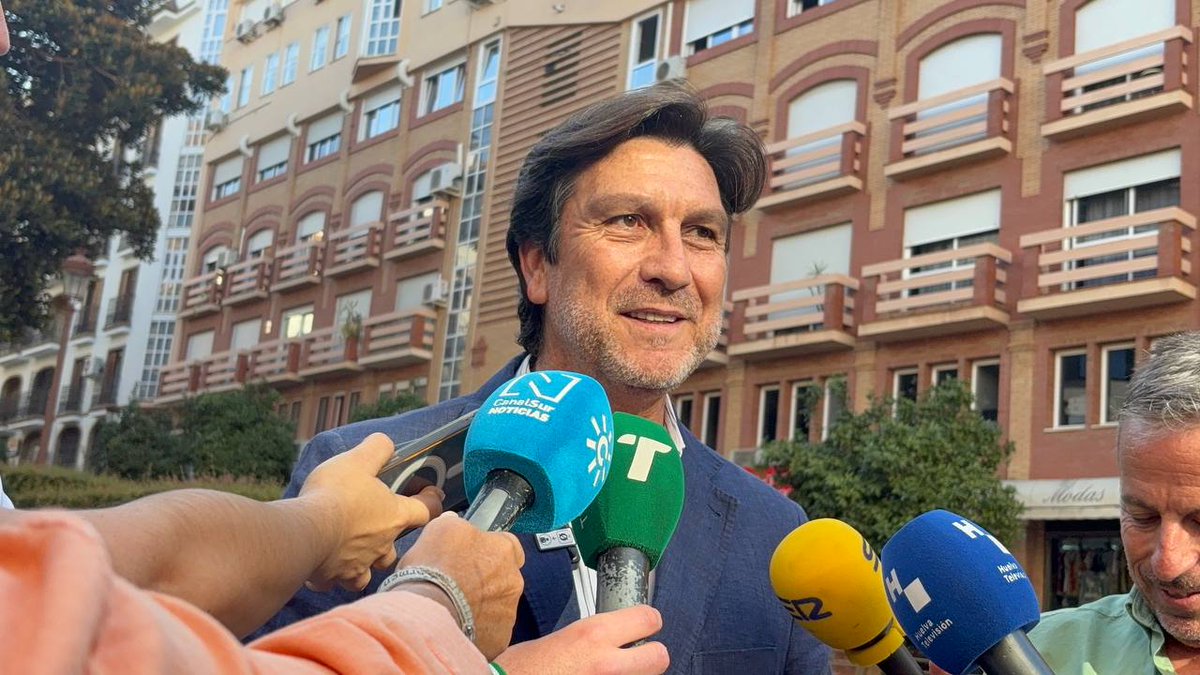 🚨 OPORTUNIDAD HISTÓRICA

Con la nueva financiación:

🏥 Se podría triplicar el personal sanitario

🏠 Construir 50.000 VPO/año

🤝 Más recursos para Dependencia

📚 Más docentes

❌Rechazar 4.850 millones más al año es dar la espalda a nuestra tierra 

🗣️ <a href="/EnriqueGavio2/">Enrique Gaviño</a> 
#Huelva