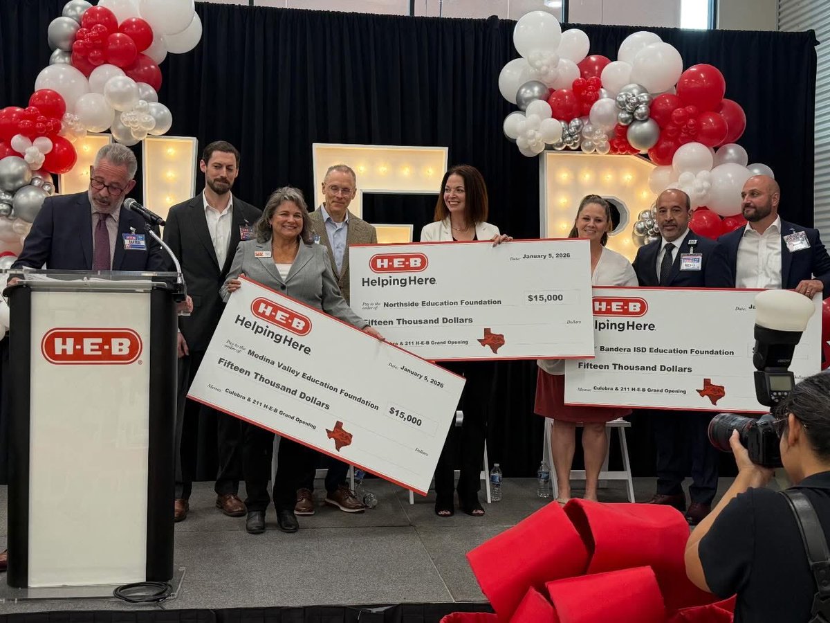 nisdnef's tweet photo. Thank you @HEB and @HEBNewsroom for continuing to be amazing supporters to the Northside Education Foundation, our @NISD schools, and the San Antonio community as a whole. We are thrilled about the immediate impact this $15,000 donation will have on our schools! https://t.co/MibBuiTWJz