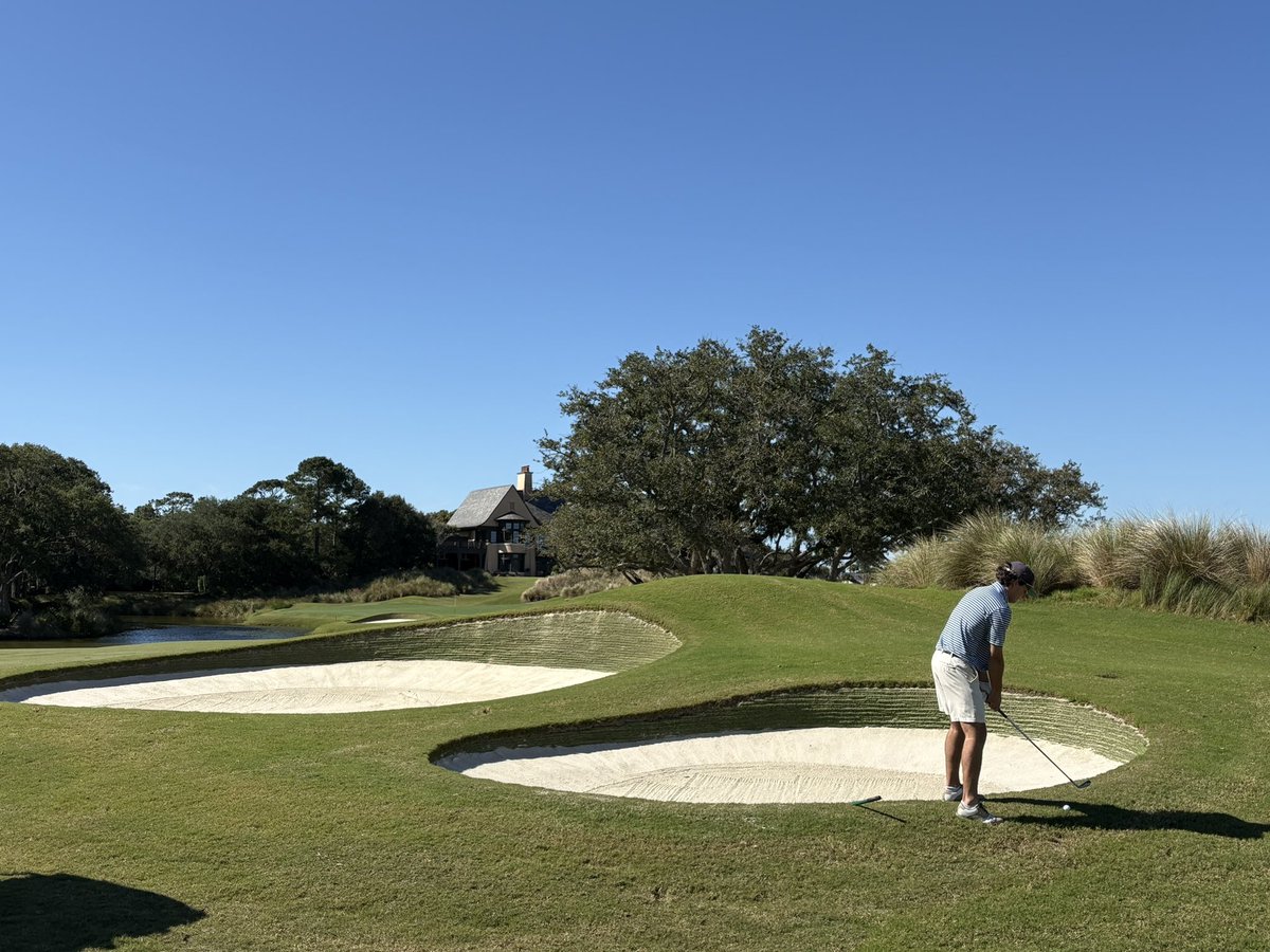 Plastic bunker revetting is one of those things I expected to reflexively hate but can look pretty great in the right scenario