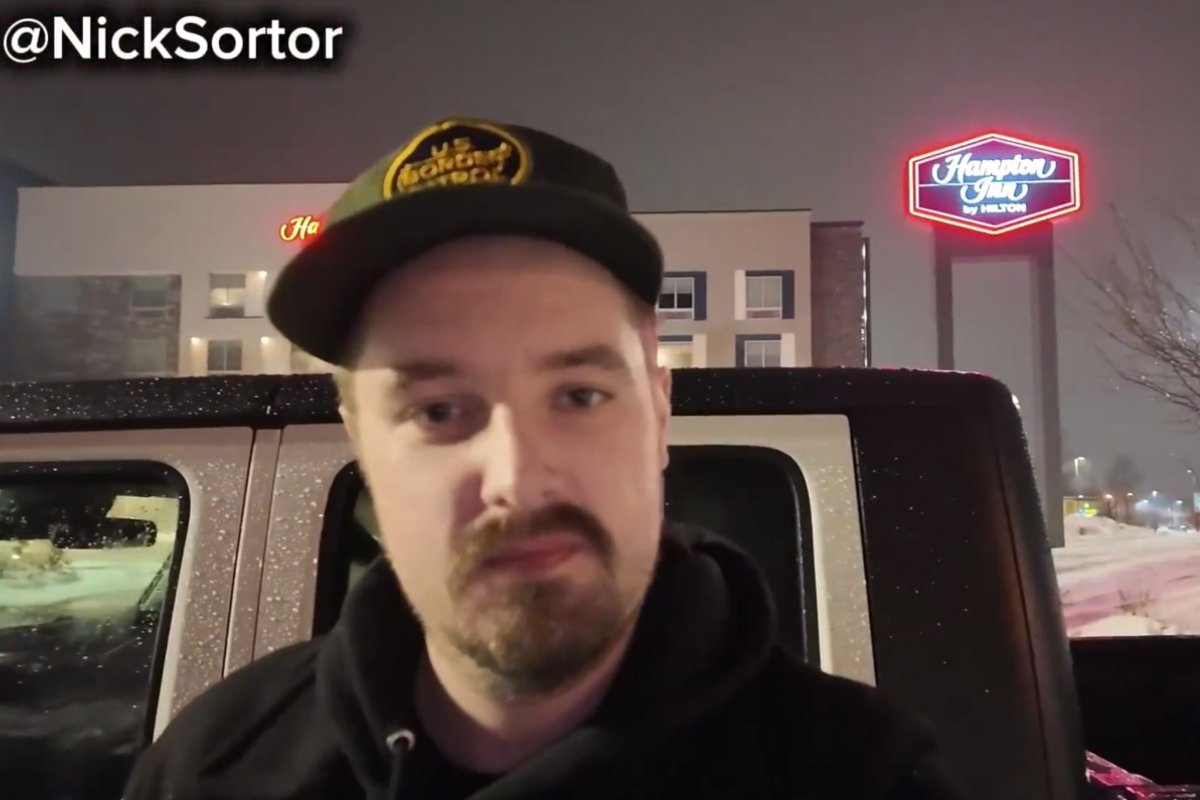 AlphaNews's tweet image. Hilton cuts ties with Lakeville hotel for refusing to give rooms to DHS agents

A video published Tuesday by Nick Sortor captured a front desk worker saying, "We’re not accepting people from immigration, ICE agents, DHS into our property."