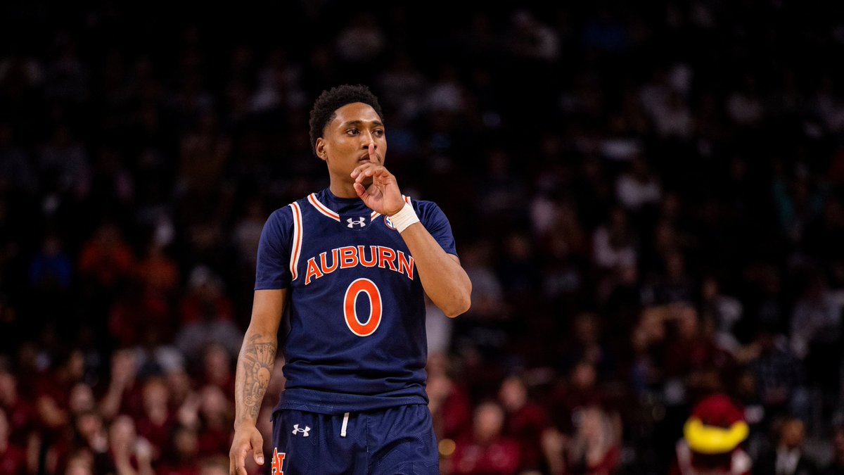 Billsbestbet's tweet image. CBB 🏀 FREE PLAY 

🔓 150 QUICK LIKE + RETWEET 🔓 

Let’s cash 4 free plays in a row! 📈