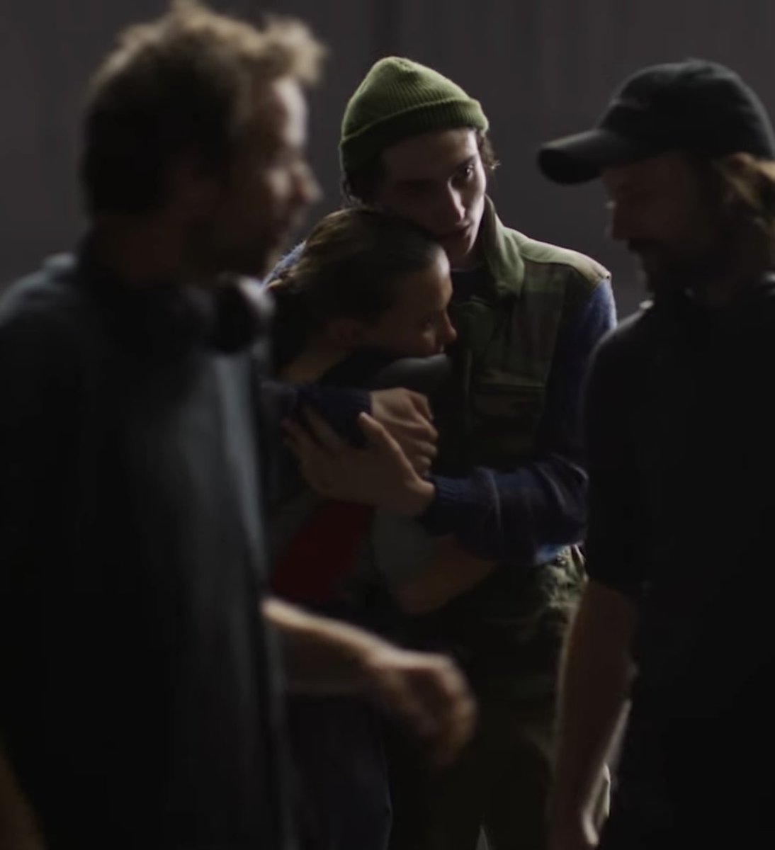 elmichaeI's tweet image. mileven pictured between their executioners