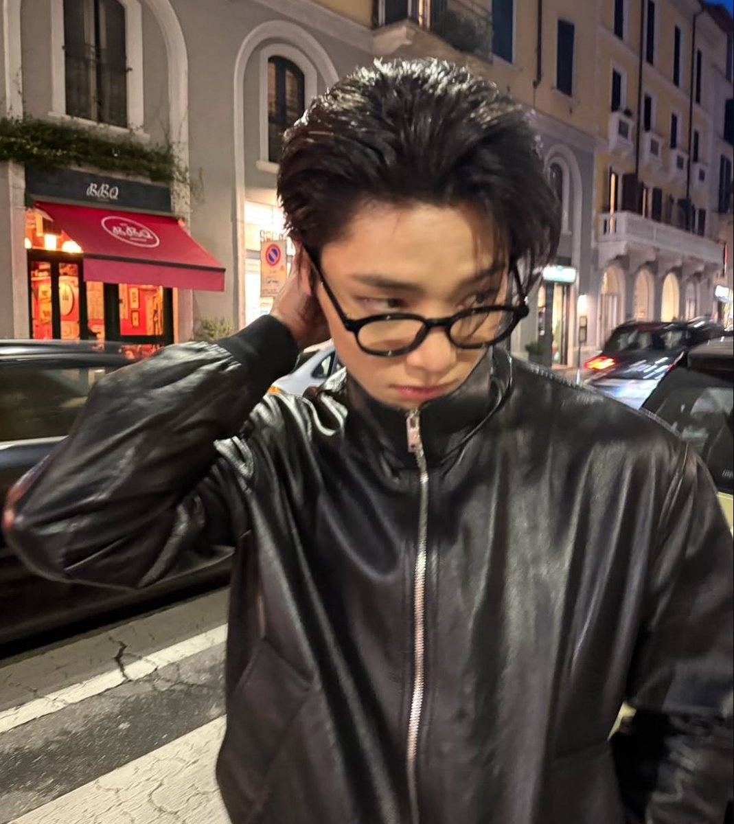 hearthyunin_'s tweet image. they're dating