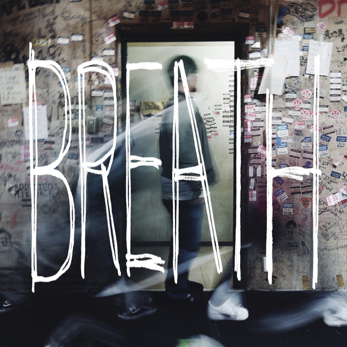 dj_Foogee's tweet image. おはようございます☀️

活動再開の狼煙はあがった。
ここからまた始まる。第何章の幕開けなのか分からないけれど、ライブハウスにて待つ。ただそれだけ。

M. #BREATH / #REDinBLUE

週の真ん中水曜日。

一度にいろんな事が動き始めるこの頃ですが丁寧に取り組みます🙏

本日もよろしくお願いします🙇‍♂️