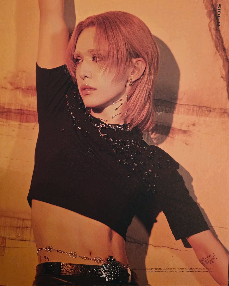 hyperbolae's tweet image. my initial reaction to this was "frame it and hang it on the wall" then i realized i'd just be subjecting myself to constant torture