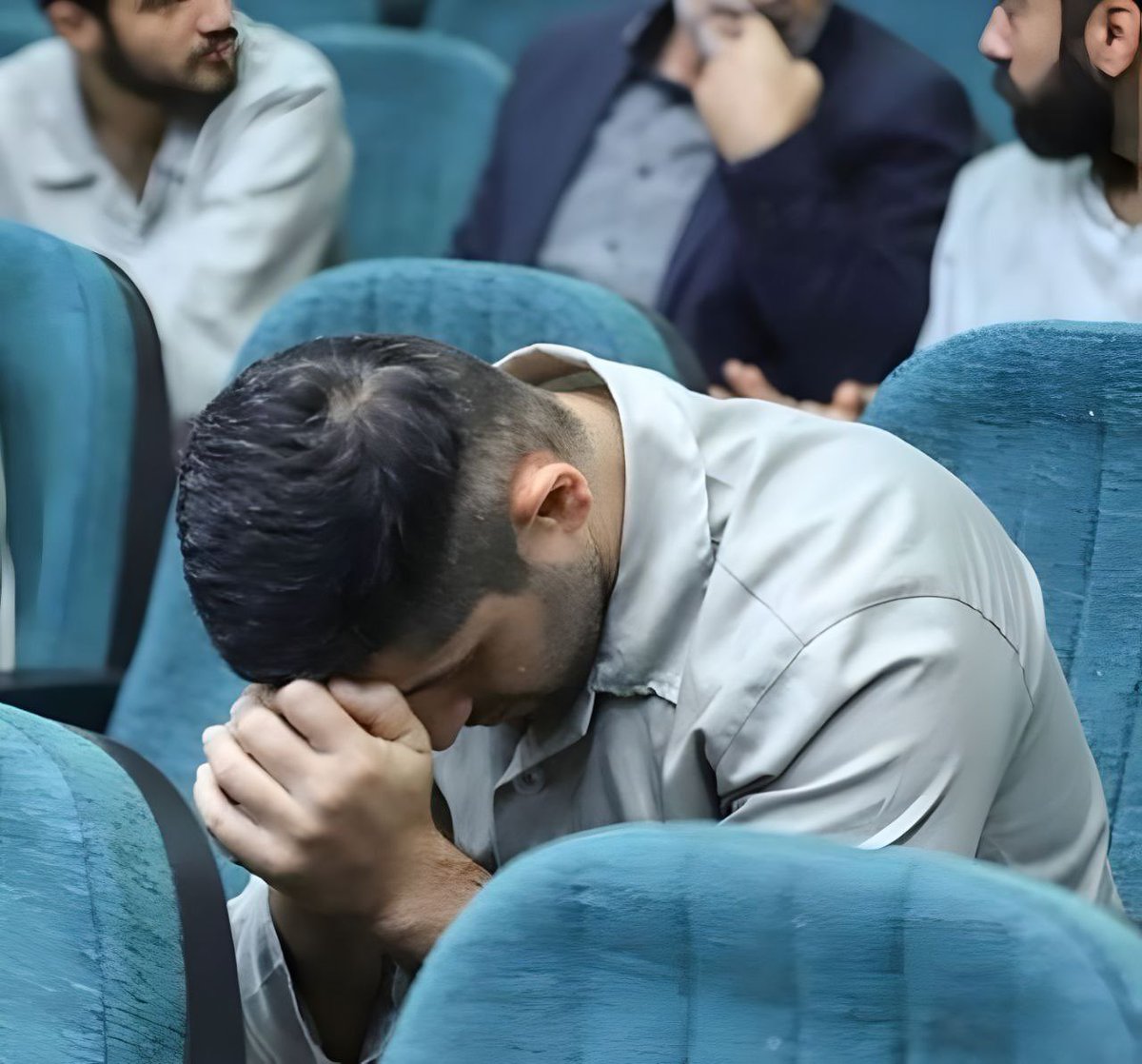 سه سال شد. تا زنده‌م به یادتونم.
#محمدمهدی_کرمی
#محمد_حسینی