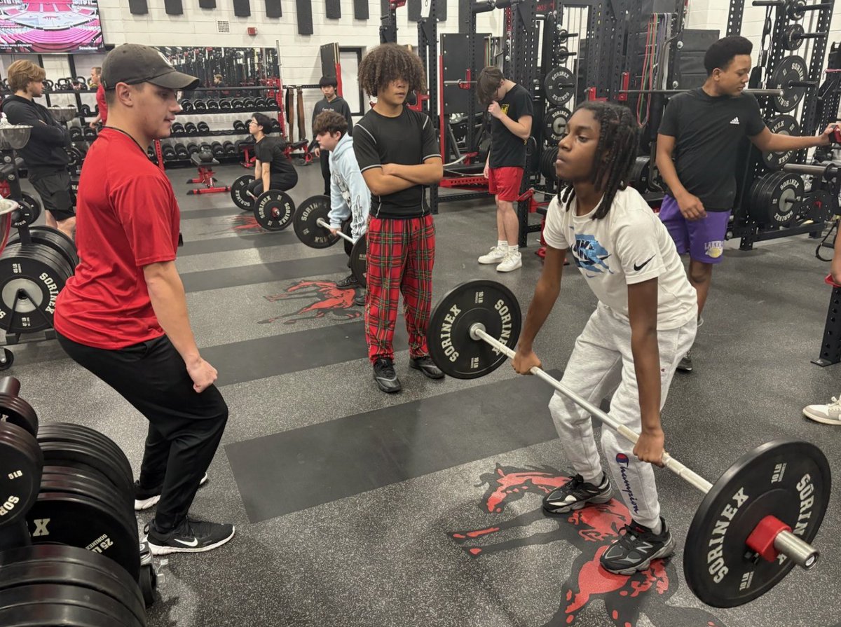 CoachShanley's tweet image. Great start to our 2026 Tecumseh Sports Performance sessions.  @CoachWalk14 rounded up 50+ guys and got them over the weight room so that @GregDunkle3 can help get them right.  Huge shout out to the 19 @LJBronchoFB guys who attended to help coach up the future!  Back at it…