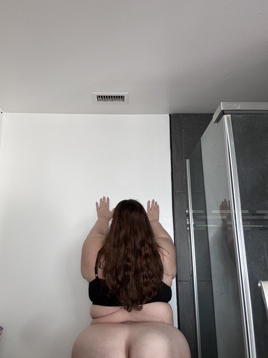 onlyfans.com/jenniebooty87