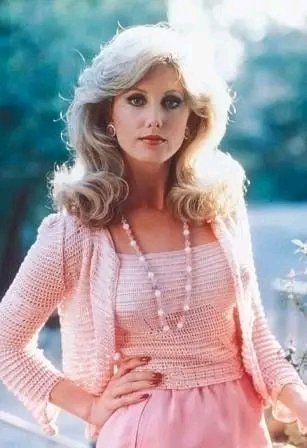 Lu71363Cristina's tweet image. 80'years