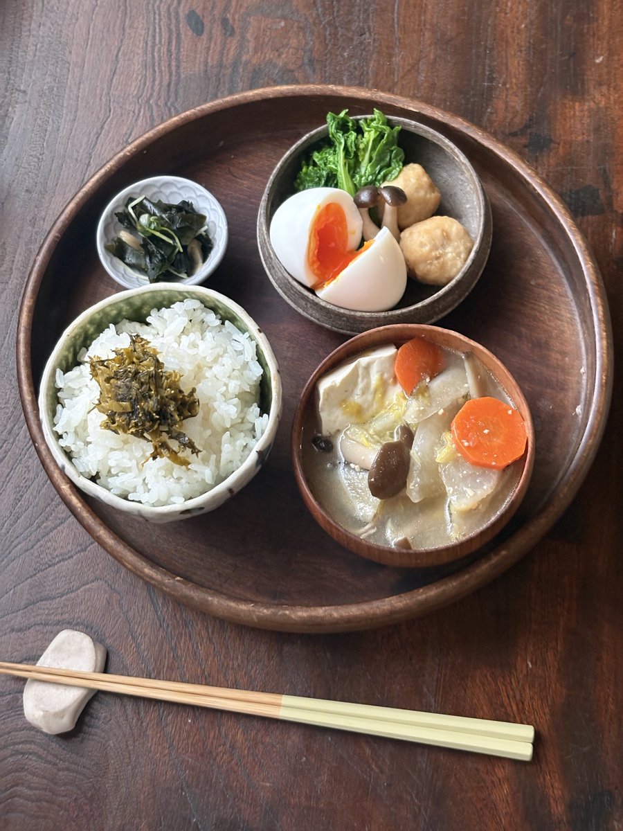 Yamasan_1110's tweet photo. 今日はや辛子高菜で朝ごはん。 https://t.co/Ymsolbv688