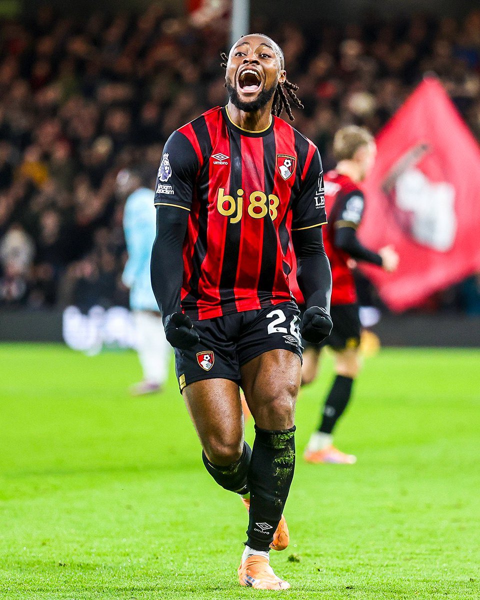 ActuFoot_'s tweet image. 🚨🚨 HERE WE GO : 𝗔𝗡𝗧𝗢𝗜𝗡𝗘 𝗦𝗘𝗠𝗘𝗡𝗬𝗢 🇬🇭 𝗔𝗥𝗥𝗜𝗩𝗘 𝗔̀ 𝗠𝗔𝗡𝗖𝗛𝗘𝗦𝗧𝗘𝗥 𝗖𝗜𝗧𝗬 𝗘𝗧 𝗦𝗜𝗚𝗡𝗘 𝗖𝗘 𝗝𝗘𝗨𝗗𝗜 !! 🩵✍️

💰 75 M€

🗞️ @FabrizioRomano