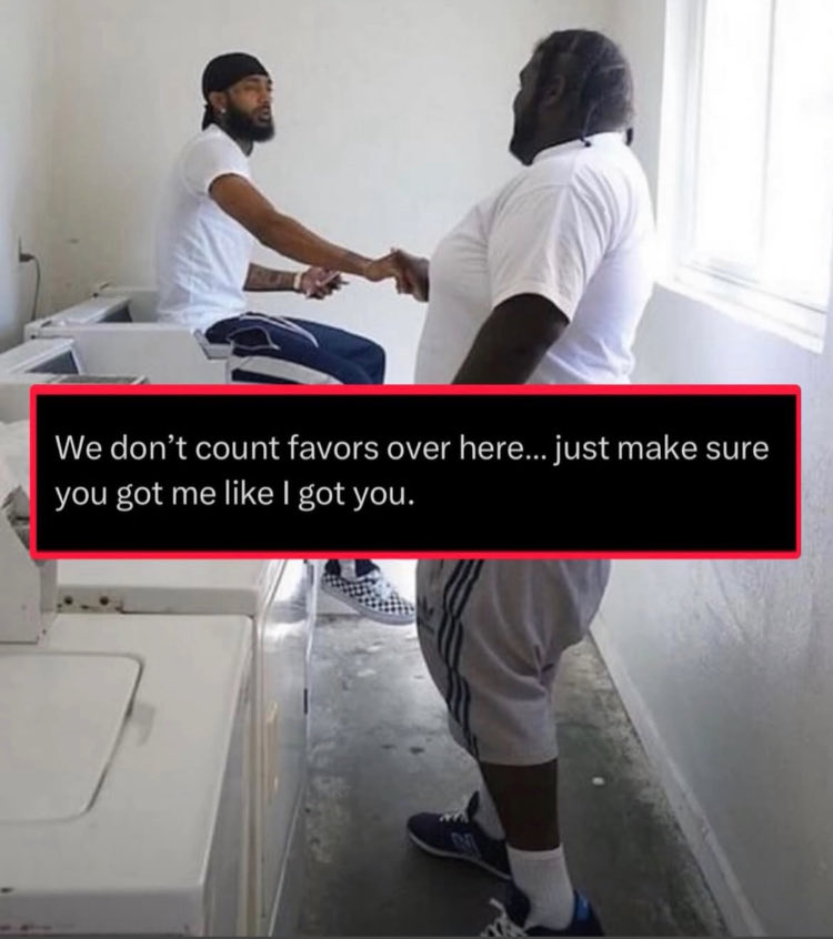 ConstantlyLoww tweet media