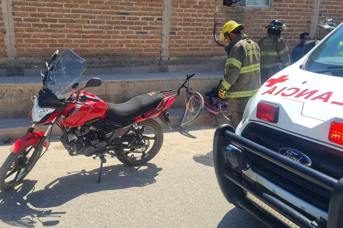 🏍️🚨 Tránsito de Hermosillo alertó por motociclistas que usan calles para competir y hacer maniobras peligrosas; piden evitar carreras y “acrobacias” y reforzar casco, equipo y manejo preventivo. 

Información en desarrollo en #MeganoticiasHermosillo Ⓜ️