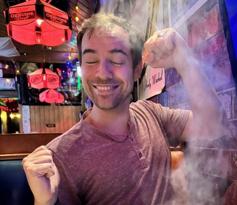 gorebugs's tweet image. when the fajitas come out sizzlin