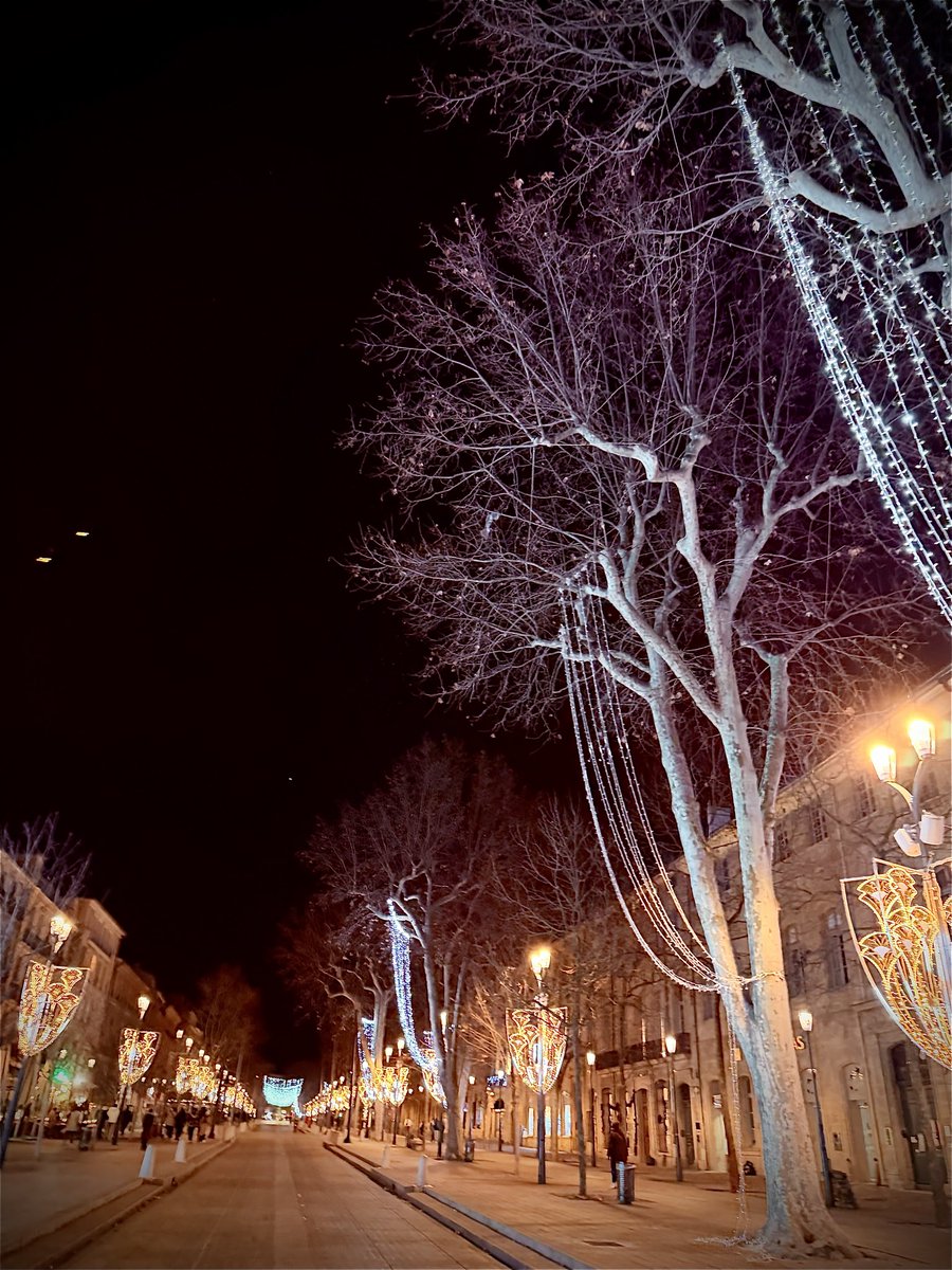 Froit glacial, pas un chat…

Mais la meute a été invoquée et je répond à l’Appel 🤘
