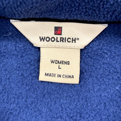 thewoolshire's tweet image. We went from this to this in less than a century. This is what globalization did. Cheaper, simpler, foreign, from real to synthetic, from American to faceless foreign sweatshop. Spirit killed. 

We are on a mission to return to the quality and beauty our great grandparents had.