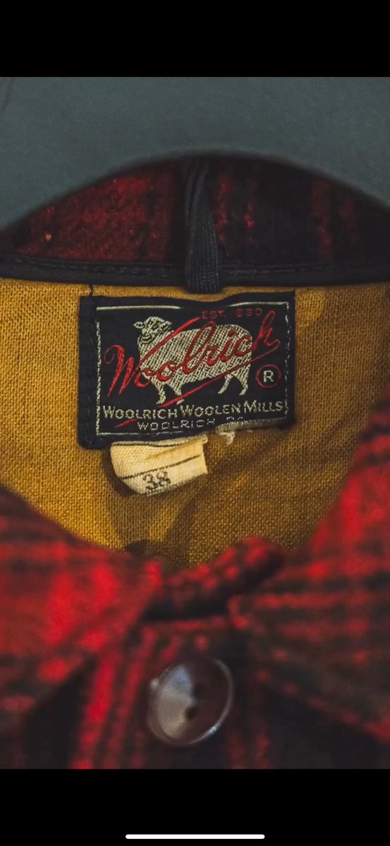 thewoolshire's tweet image. We went from this to this in less than a century. This is what globalization did. Cheaper, simpler, foreign, from real to synthetic, from American to faceless foreign sweatshop. Spirit killed. 

We are on a mission to return to the quality and beauty our great grandparents had.