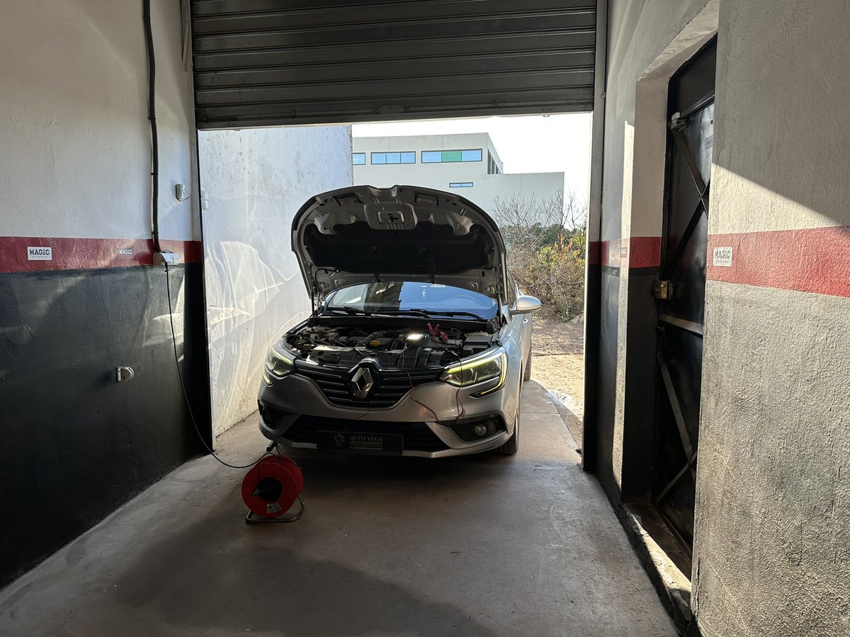 AutoVegaMotors's tweet photo. RENAULT MÉGANE IV 1.5DCI 2018
ECU SIEMENS SID310 
▪️STAGE1 +30HP +60NM🔝🚘💯
▪️DPF/FAP OFF🆗💯✔️
▪️EGR OFF🆗💯✔️
▪️VMAX 🆗🚀🚀🚀
▪️DIAG COMPLET ✔️
💯CLIENT SUPER CONTENT 🙂 
#morocco🇲🇦 #morocco #tuning #stage1 #tuningauto #marocco #stagex #Renault #Maroc #renaultmaroc https://t.co/ngyu229uii