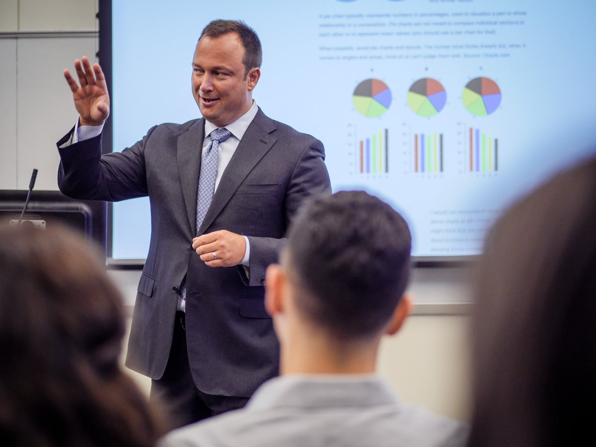 montclaironline's tweet image. Looking to advance in a fast-growing, in-demand field? 📊 Learn how to turn data into decisions with @Montclair_FSB!

Join our MS Analytics &amp;amp; Certificate Virtual Info Session on Thurs., Jan. 22 at 12:30 PM EST.

Register via link in bio 🔗

#MontclairOnline #MSBA #OnlineLearning