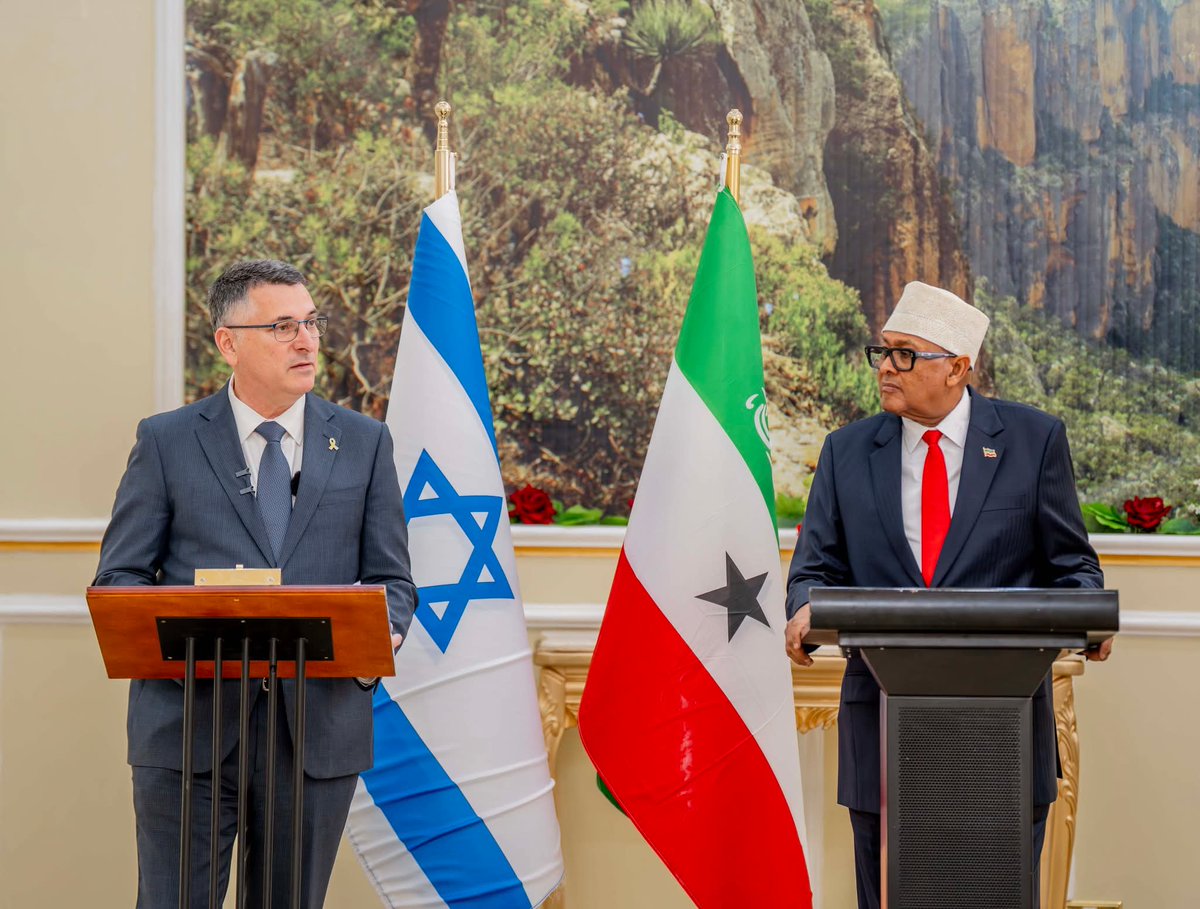 KhalidMDaud2's tweet photo. Historic day as Israel’s Foreign Minister visits Somaliland, marking a transformative step toward a strategic partnership. This move reinforces Somaliland’s reality on the ground and commitment to mutual development, peace, and regional stability.
#SomalilandRecognition #Israel https://t.co/rKgTxqKKy9