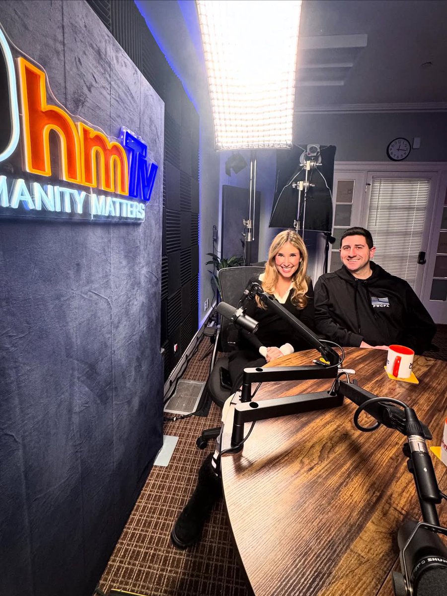 Dana Arschin tweet media