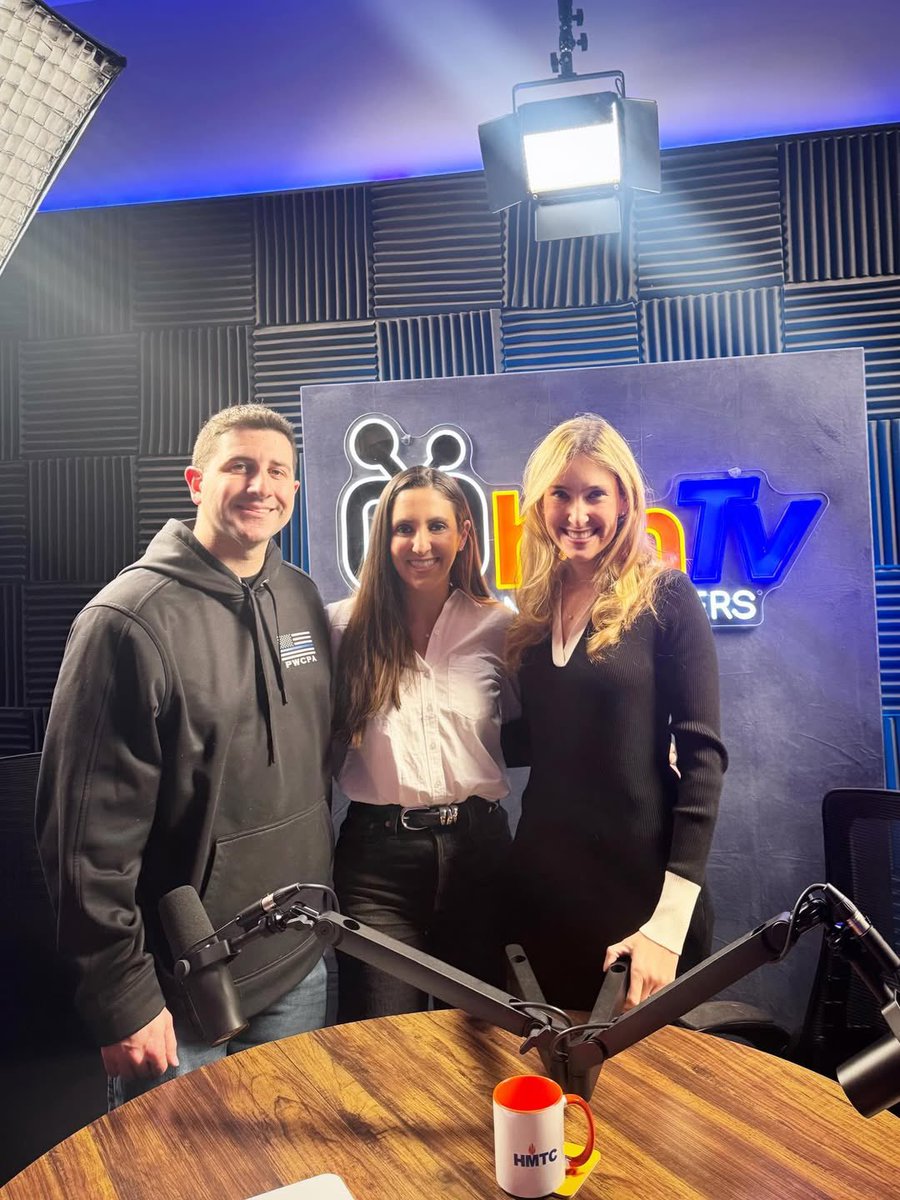 Dana Arschin tweet media