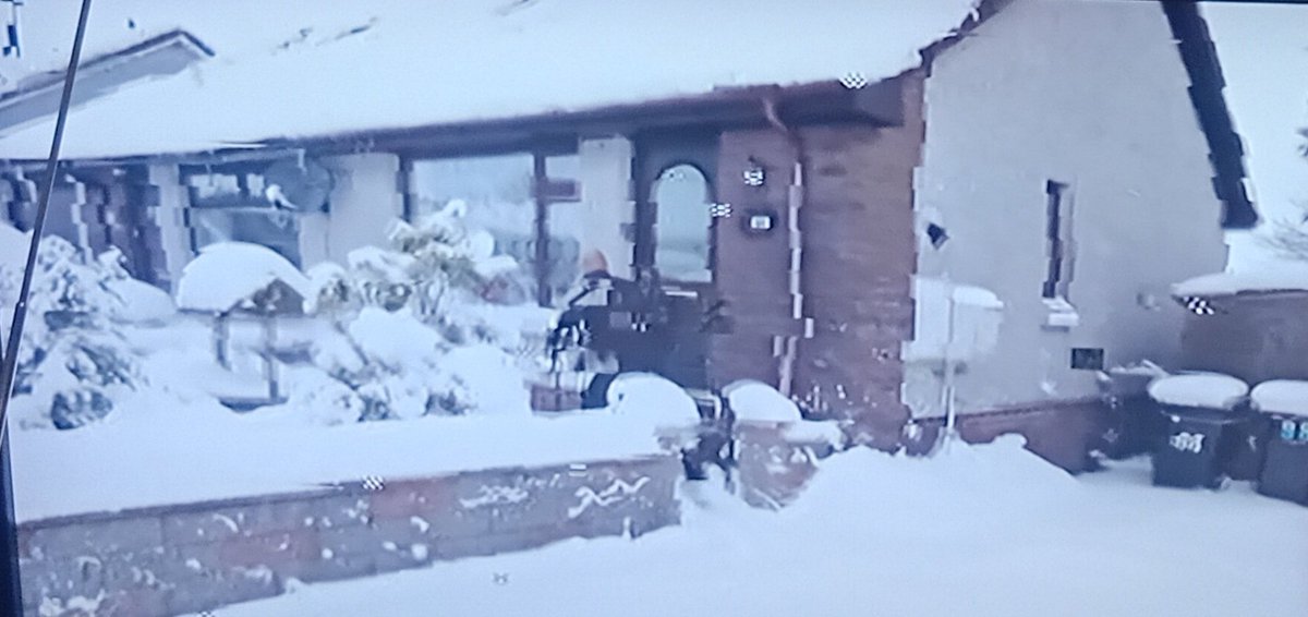 Look at the beautiful snow ya ☃️